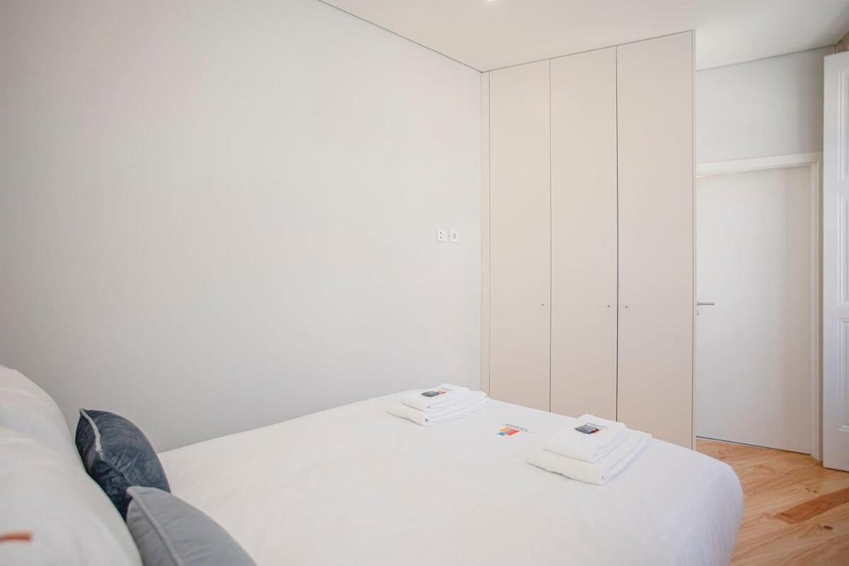 Liiiving In Porto - Aliados Stone Apartment Exterior foto